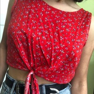 Cherry red floral farm girl crop tie tank top!